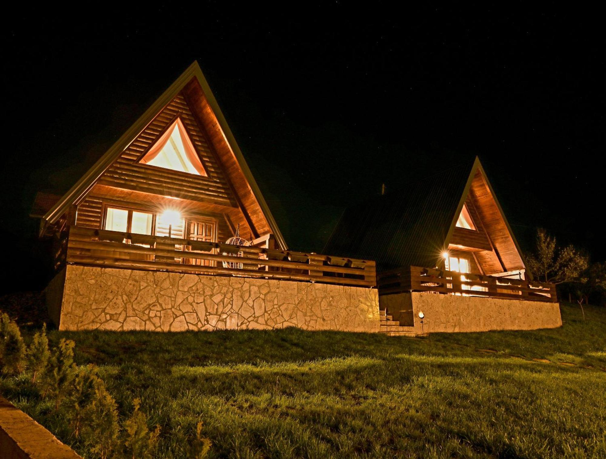 Cottages Relax ヤイツェ エクステリア 写真