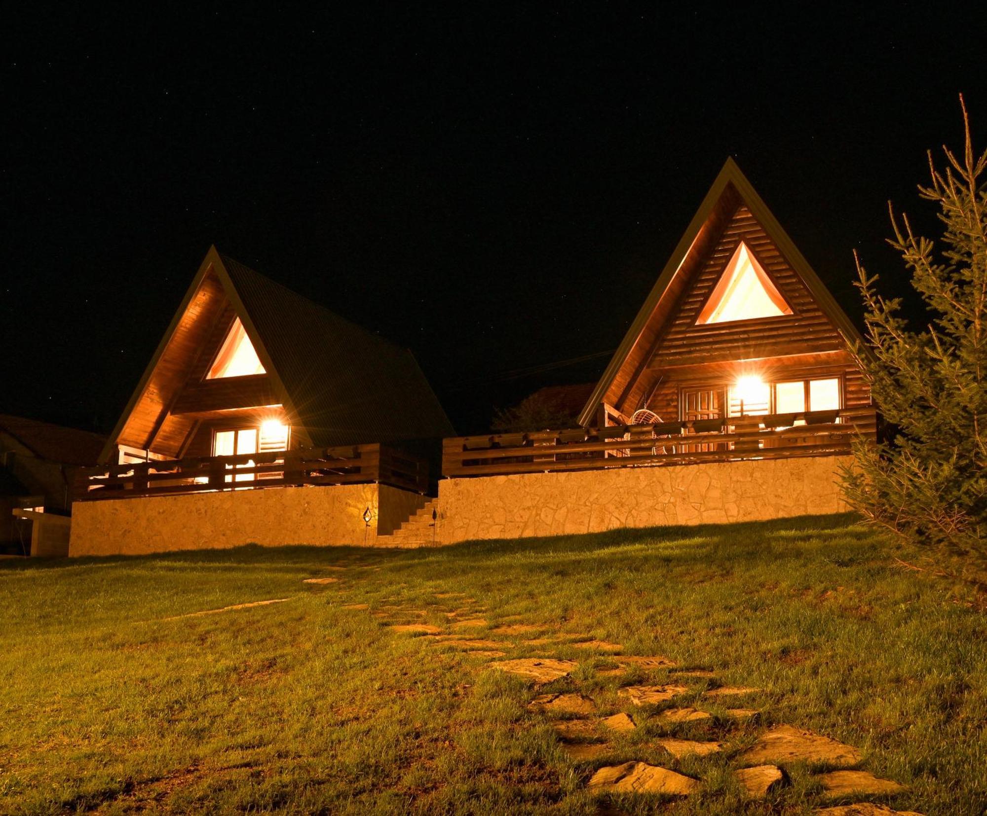 Cottages Relax ヤイツェ エクステリア 写真